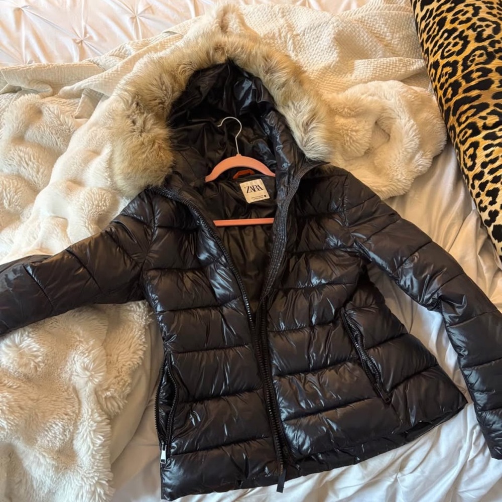 Zara Shiny Black Puffer Coat with Fur Trim
